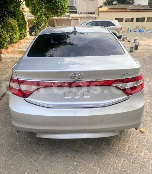 Big with watermark hyundai grandeur dakar dakar 22777