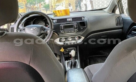 Buy Used Kia Rio Other Car in Dakar in Dakar Buy Used Kia Rio Other Car in Dakar in Dakar