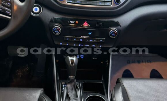 Dieundeu Imported Hyundai Tucson Silver Auto in Dakar in Dakar Dieundeu Imported Hyundai Tucson Silver Auto in Dakar in Dakar