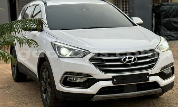 Acheter Import Voiture Hyundai Santa Fe Blanc à Dakar, Dakar Acheter Import Voiture Hyundai Santa Fe Blanc à Dakar, Dakar
