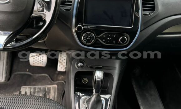 Dieundeu Imported Renault Kaptur White Auto in Dakar in Dakar Dieundeu Imported Renault Kaptur White Auto in Dakar in Dakar