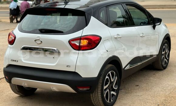 Dieundeu Imported Renault Kaptur White Auto in Dakar in Dakar Dieundeu Imported Renault Kaptur White Auto in Dakar in Dakar