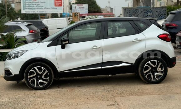 Dieundeu Imported Renault Kaptur White Auto in Dakar in Dakar Dieundeu Imported Renault Kaptur White Auto in Dakar in Dakar