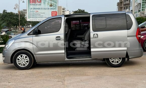 Buy Import Hyundai Grand Starex Silver Car in Dakar in Dakar Buy Import Hyundai Grand Starex Silver Car in Dakar in Dakar