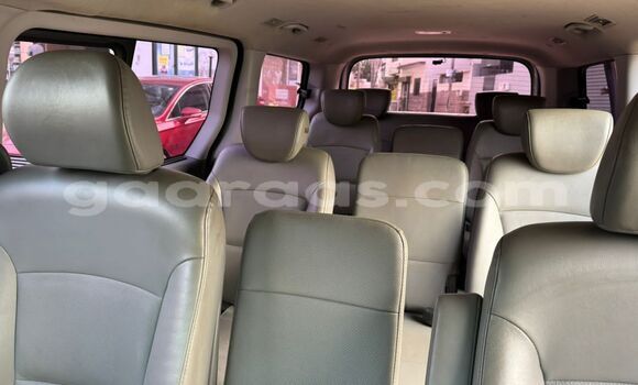 Buy Import Hyundai Grand Starex Silver Car in Dakar in Dakar Buy Import Hyundai Grand Starex Silver Car in Dakar in Dakar