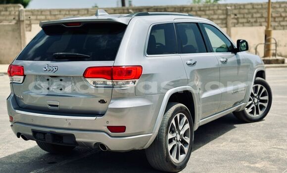 Dieundeu Imported Jeep Grand Cherokee Silver Auto in Dakar in Dakar Dieundeu Imported Jeep Grand Cherokee Silver Auto in Dakar in Dakar