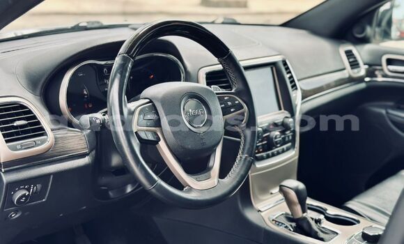 Dieundeu Imported Jeep Grand Cherokee Silver Auto in Dakar in Dakar Dieundeu Imported Jeep Grand Cherokee Silver Auto in Dakar in Dakar