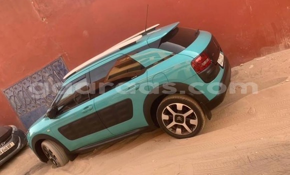 Acheter Neuf Voiture Citroen C4 Cactus Vert à Thiès, Région de Thiès Acheter Neuf Voiture Citroen C4 Cactus Vert à Thiès, Région de Thiès