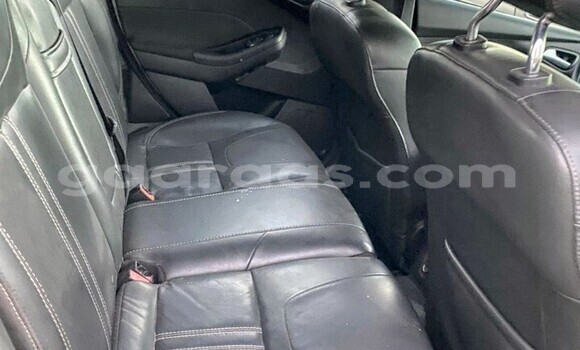 Dieundeu Occasion Ford Focus Silver Auto in Dakar in Dakar Dieundeu Occasion Ford Focus Silver Auto in Dakar in Dakar