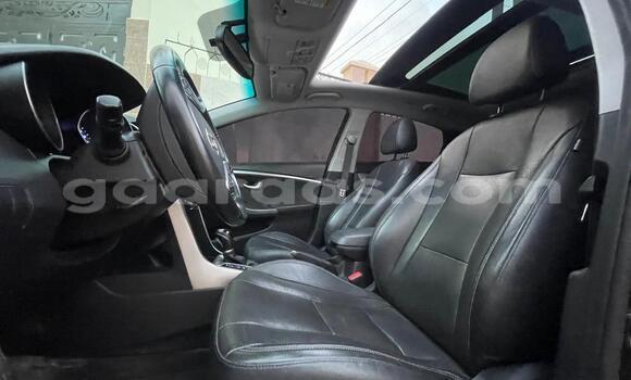 Buy Used Hyundai Elantra Black Car in Dakar in Dakar Buy Used Hyundai Elantra Black Car in Dakar in Dakar