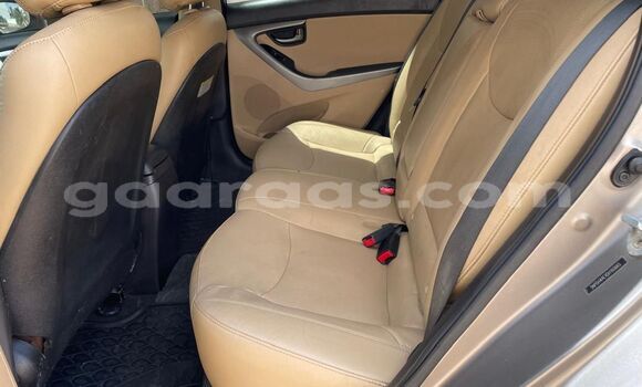 Dieundeu Occasion Hyundai Elantra Silver Auto in Dakar in Dakar Dieundeu Occasion Hyundai Elantra Silver Auto in Dakar in Dakar