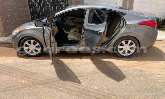 Dieundeu Occasion Hyundai Elantra Silver Auto in Dakar in Dakar Dieundeu Occasion Hyundai Elantra Silver Auto in Dakar in Dakar