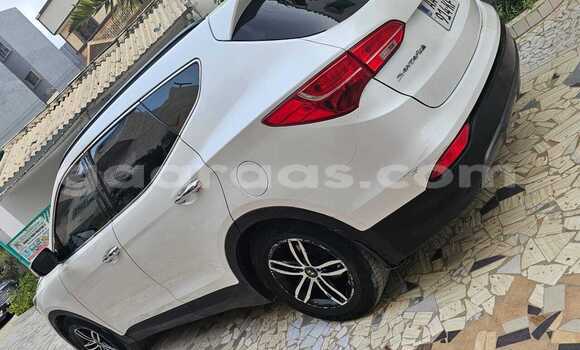 Acheter Occasion Voiture Hyundai Santa Fe Blanc à Dakar, Dakar Acheter Occasion Voiture Hyundai Santa Fe Blanc à Dakar, Dakar