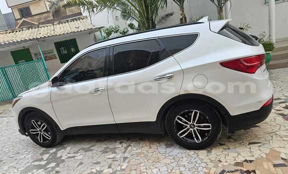 Acheter Occasion Voiture Hyundai Santa Fe Blanc à Dakar, Dakar Acheter Occasion Voiture Hyundai Santa Fe Blanc à Dakar, Dakar