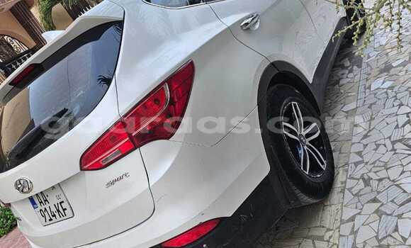 Acheter Occasion Voiture Hyundai Santa Fe Blanc à Dakar, Dakar Acheter Occasion Voiture Hyundai Santa Fe Blanc à Dakar, Dakar