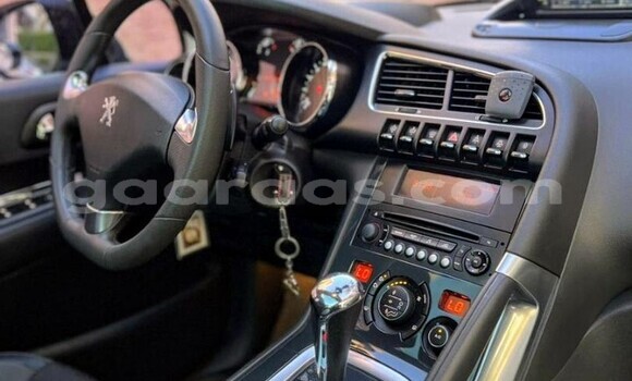 Buy Used Peugeot 3008 White Car in Dakar in Dakar Buy Used Peugeot 3008 White Car in Dakar in Dakar