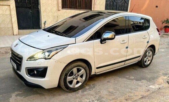Buy Used Peugeot 3008 White Car in Dakar in Dakar Buy Used Peugeot 3008 White Car in Dakar in Dakar