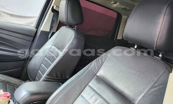 Dieundeu Occasion Ford Escape Silver Auto in Dakar in Dakar Dieundeu Occasion Ford Escape Silver Auto in Dakar in Dakar