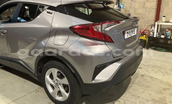 Dieundeu Occasion Toyota C-HR Silver Auto in Dakar in Dakar Dieundeu Occasion Toyota C-HR Silver Auto in Dakar in Dakar