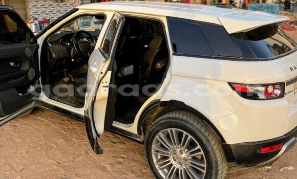 Buy Used Land Rover Range Rover Evoque White Car in Dakar in Dakar Buy Used Land Rover Range Rover Evoque White Car in Dakar in Dakar