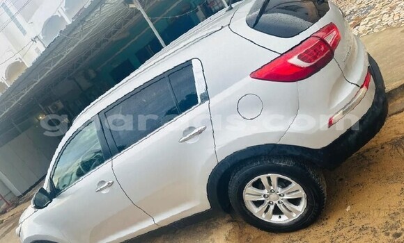 Buy Used Kia Sportage Silver Car in Dakar in Dakar Buy Used Kia Sportage Silver Car in Dakar in Dakar