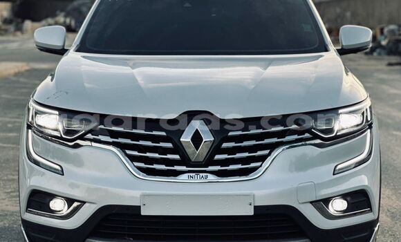 Dieundeu Imported Renault Koleos White Auto in Dakar in Dakar
