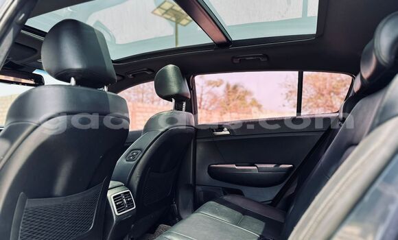 Acheter Import Voiture Kia Sportage Bleu à Dakar, Dakar Acheter Import Voiture Kia Sportage Bleu à Dakar, Dakar