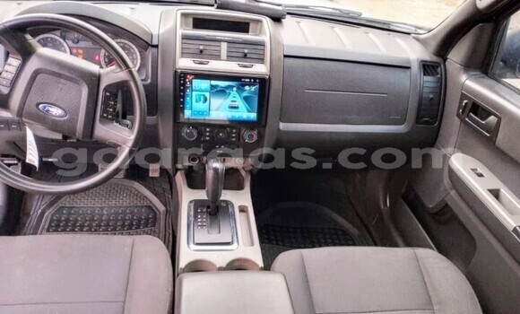 Acheter Occasion Voiture Ford Escape Gris à Dakar, Dakar Acheter Occasion Voiture Ford Escape Gris à Dakar, Dakar