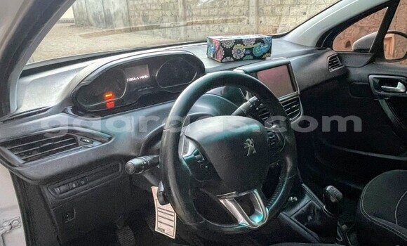 Dieundeu Occasion Peugeot 208 White Auto in Dakar in Dakar Dieundeu Occasion Peugeot 208 White Auto in Dakar in Dakar