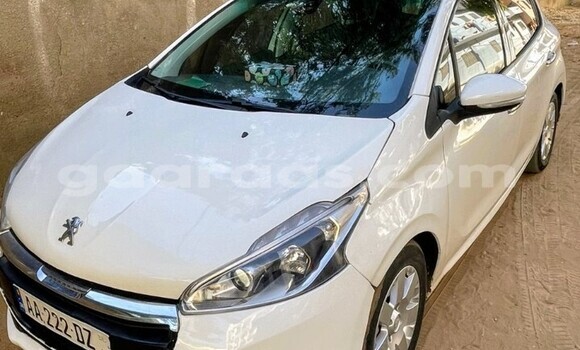 Dieundeu Occasion Peugeot 208 White Auto in Dakar in Dakar Dieundeu Occasion Peugeot 208 White Auto in Dakar in Dakar