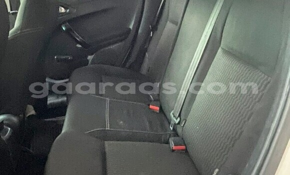 Dieundeu Occasion Peugeot 208 White Auto in Dakar in Dakar Dieundeu Occasion Peugeot 208 White Auto in Dakar in Dakar