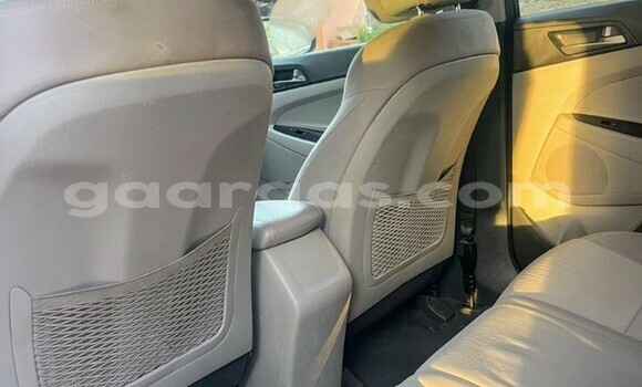 Dieundeu Occasion Hyundai Tucson Black Auto in Dakar in Dakar Dieundeu Occasion Hyundai Tucson Black Auto in Dakar in Dakar