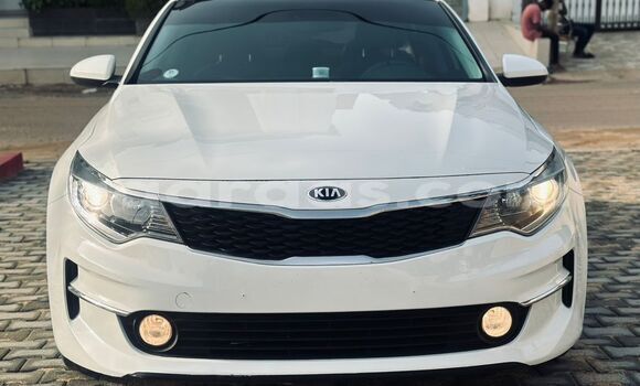 Buy Import Kia K5 White Car in Dakar in Dakar