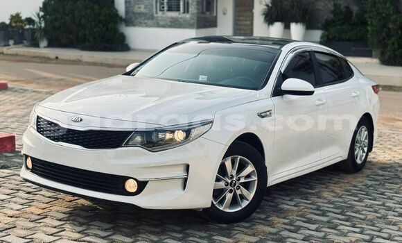 Acheter Import Voiture Kia K5 Blanc à Dakar, Dakar Acheter Import Voiture Kia K5 Blanc à Dakar, Dakar