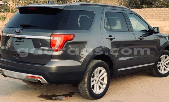 Dieundeu Imported Ford Explorer Silver Auto in Dakar in Dakar Dieundeu Imported Ford Explorer Silver Auto in Dakar in Dakar