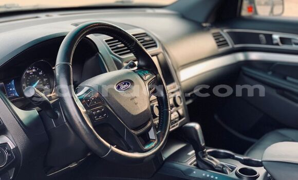 Dieundeu Imported Ford Explorer Silver Auto in Dakar in Dakar Dieundeu Imported Ford Explorer Silver Auto in Dakar in Dakar