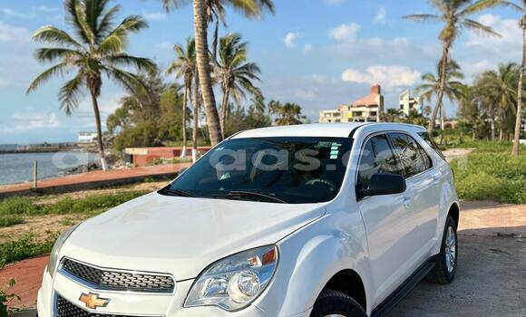 Dieundeu Occasion Chevrolet Equinox White Auto in Dakar in Dakar
