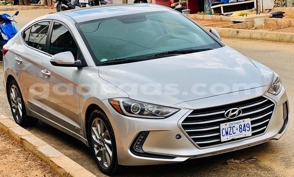 Buy Used Hyundai Elantra Silver Car in Dakar in Dakar