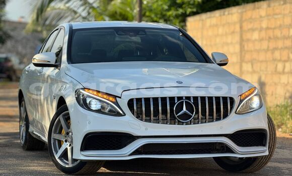 Dieundeu Occasion Mercedes‒Benz C–Class White Auto in Dakar in Dakar Dieundeu Occasion Mercedes‒Benz C–Class White Auto in Dakar in Dakar