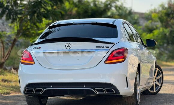 Dieundeu Occasion Mercedes‒Benz C–Class White Auto in Dakar in Dakar Dieundeu Occasion Mercedes‒Benz C–Class White Auto in Dakar in Dakar