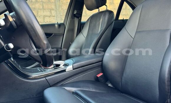 Dieundeu Occasion Mercedes‒Benz C–Class White Auto in Dakar in Dakar Dieundeu Occasion Mercedes‒Benz C–Class White Auto in Dakar in Dakar