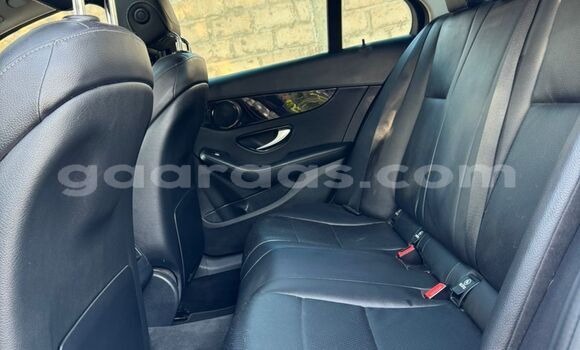 Dieundeu Occasion Mercedes‒Benz C–Class White Auto in Dakar in Dakar Dieundeu Occasion Mercedes‒Benz C–Class White Auto in Dakar in Dakar