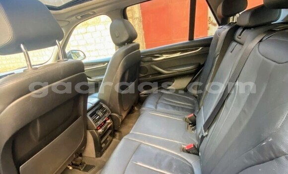 Dieundeu Occasion BMW X5 Silver Auto in Dakar in Dakar Dieundeu Occasion BMW X5 Silver Auto in Dakar in Dakar