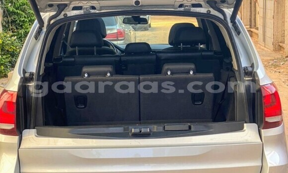 Dieundeu Occasion BMW X5 Silver Auto in Dakar in Dakar Dieundeu Occasion BMW X5 Silver Auto in Dakar in Dakar
