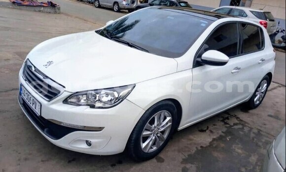 Buy Used Peugeot 308 White Car in Dakar in Dakar Buy Used Peugeot 308 White Car in Dakar in Dakar