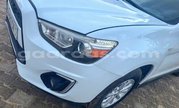 Acheter Occasion Voiture Mitsubishi RVR Blanc à Dakar, Dakar Acheter Occasion Voiture Mitsubishi RVR Blanc à Dakar, Dakar