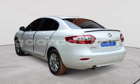 Acheter Occasion Voiture Renault Samsung SM3 Blanc à Dakar, Dakar Acheter Occasion Voiture Renault Samsung SM3 Blanc à Dakar, Dakar