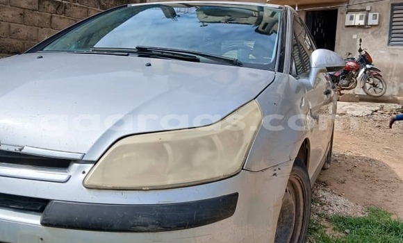Acheter Occasion Voiture Citroen C4 Cactus Gris à Rufisque, Dakar Acheter Occasion Voiture Citroen C4 Cactus Gris à Rufisque, Dakar