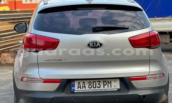 Dieundeu Occasion Kia Sportage Silver Auto in Dakar in Dakar Dieundeu Occasion Kia Sportage Silver Auto in Dakar in Dakar