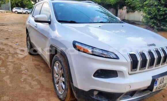Dieundeu Occasion Jeep Cherokee White Auto in Dakar in Dakar Dieundeu Occasion Jeep Cherokee White Auto in Dakar in Dakar